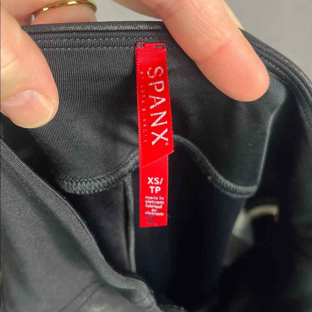 Spanx Women's 20187R-Faux Leather Stripe Legging‎ in Black.